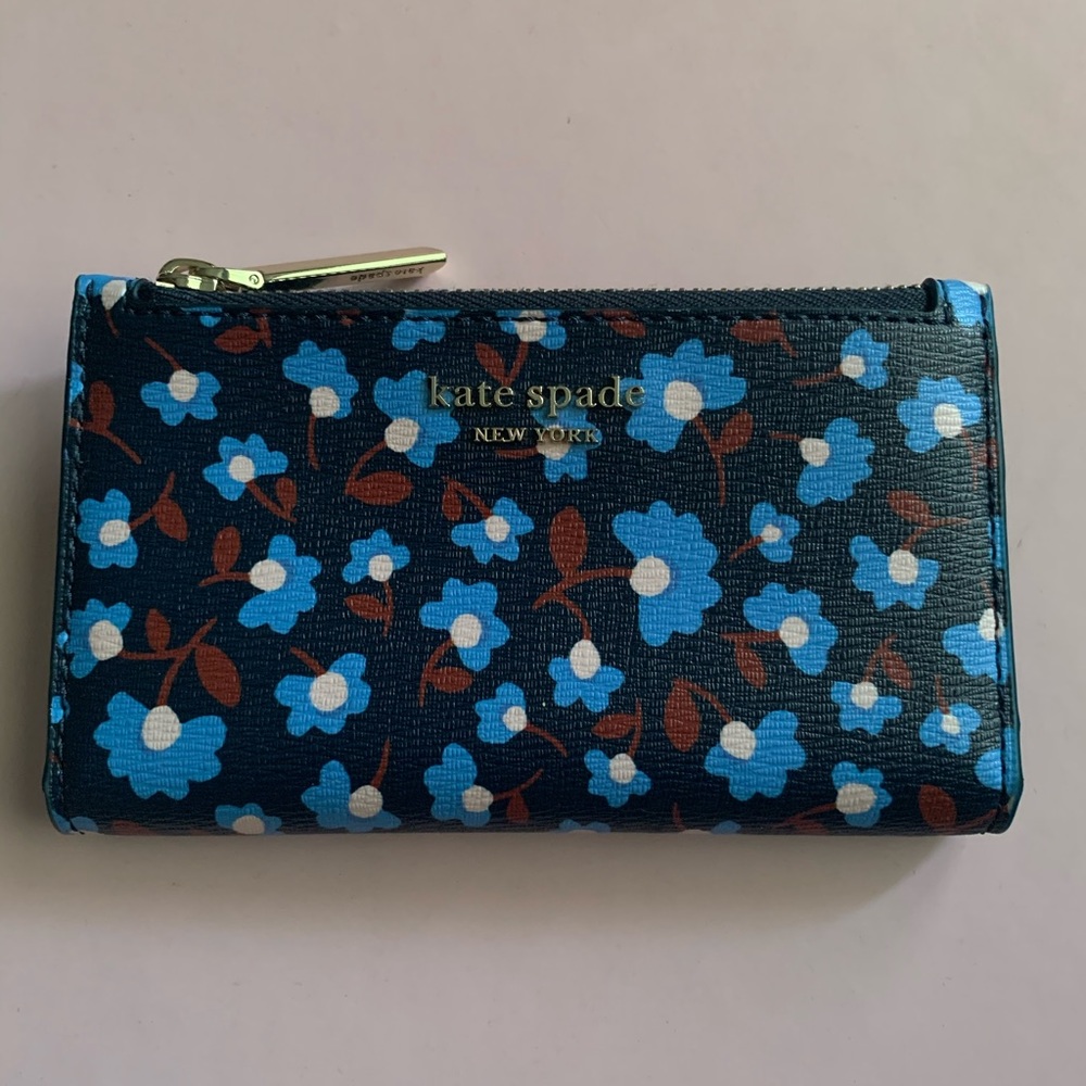 Kate Spade Small slim bifold wallet